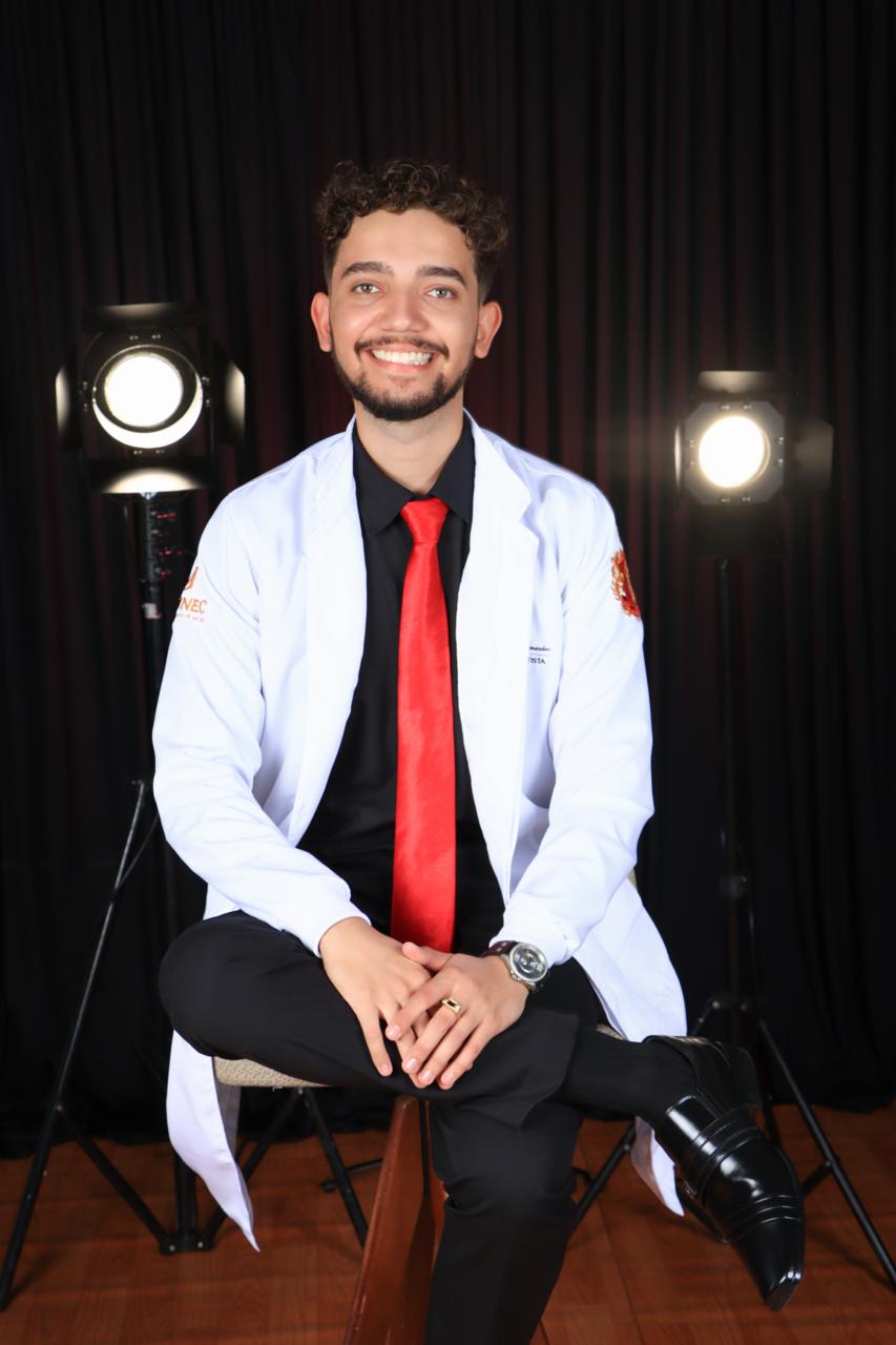 Dr. Dyego Bife, cirurgião-dentista